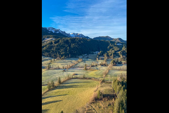 Vue aérienne de Quartier Schlegldorf in Lenggries dans le département Bavière, Allemagne
