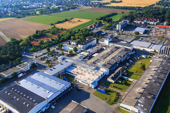 Vue oblique de Usine Intersnack Deutschland SE d’Alsbach à le quartier Sandwiese in Alsbach-Hähnlein dans le département Hesse, Allemagne