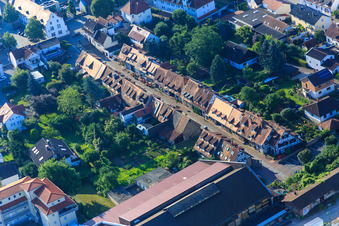 Vue aérienne de Rue historique à colombages Scheuergasse à Zwingenberg dans le département Hesse, Allemagne