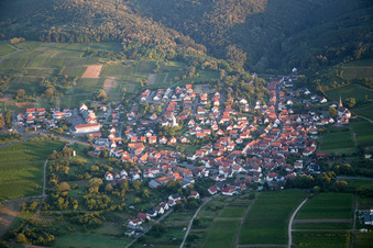 Quartier Rechtenbach in Schweigen-Rechtenbach dans le département Rhénanie-Palatinat, Allemagne depuis l'avion