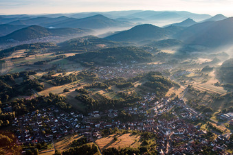 Vue oblique de Quartier Gossersweiler in Gossersweiler-Stein dans le département Rhénanie-Palatinat, Allemagne