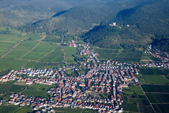 Vue aérienne de Quartier Diedesfeld in Neustadt an der Weinstraße dans le département Rhénanie-Palatinat, Allemagne