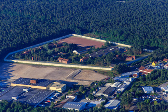 Vue aérienne de Centre de détention pour jeunes Schifferstadt dans la forêt à Schifferstadt dans le département Rhénanie-Palatinat, Allemagne