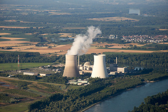Vue aérienne de Centrale nucléaire à Philippsburg dans le département Bade-Wurtemberg, Allemagne