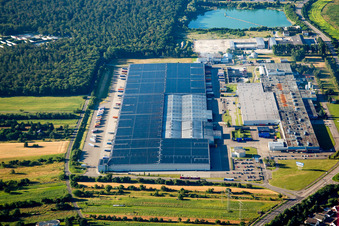 Vue aérienne de Site de l'usine Goodyear Dunlop Tires Allemagne, Goodyearstraße. Entreprise participante : Goodyear Dunlop Tires Germany GmbH. à Philippsburg dans le département Bade-Wurtemberg, Allemagne