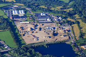 Vue aérienne de Kasernenstraße avec l'ancienne Salmkaserne à Philippsburg dans le département Bade-Wurtemberg, Allemagne