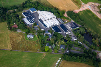 Vue aérienne de Technologie de climatisation Howatherm à le quartier Traunen in Brücken dans le département Rhénanie-Palatinat, Allemagne