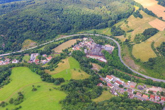 Vue aérienne de Quartier de Kupferschmelz avec Baus Uwe Metallbau à Winnweiler dans le département Rhénanie-Palatinat, Allemagne