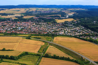 Vue aérienne de Vue de la ville depuis le nord à Eisenberg dans le département Rhénanie-Palatinat, Allemagne