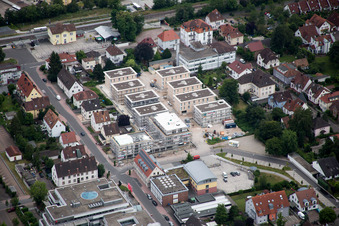 Enregistrement par drone de Chantiers de construction d'ensembles immobiliers pour la nouvelle construction d'un quartier urbain « Au centre-ville » à Kandel dans le département Rhénanie-Palatinat, Allemagne