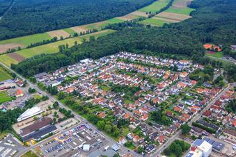 Vue aérienne de La colonie de Gartenstadt vue du nord-est à Kandel dans le département Rhénanie-Palatinat, Allemagne