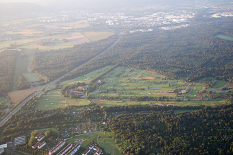 Vue aérienne de KA Golf Club Scheibenhardt à le quartier Beiertheim-Bulach in Karlsruhe dans le département Bade-Wurtemberg, Allemagne