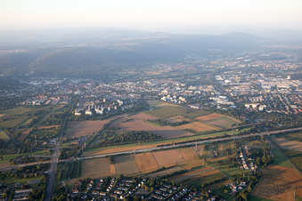 Vue aérienne de Du nord-ouest à Ettlingen dans le département Bade-Wurtemberg, Allemagne