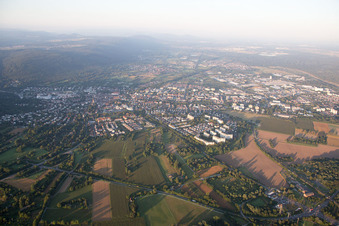 Vue aérienne de Du nord à Ettlingen dans le département Bade-Wurtemberg, Allemagne