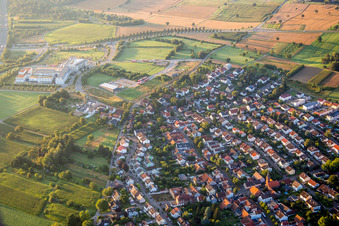 Vue aérienne de Quartier de Grünwettersbach à le quartier Palmbach in Karlsruhe dans le département Bade-Wurtemberg, Allemagne