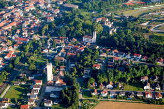 Vue aérienne de Complexe du château du château Gondelsheim à Gondelsheim dans le département Bade-Wurtemberg, Allemagne