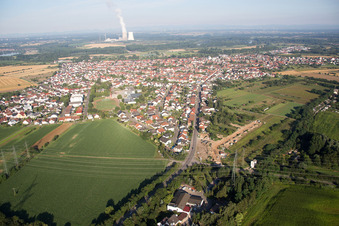 Vue aérienne de Quartier Oberhausen in Oberhausen-Rheinhausen dans le département Bade-Wurtemberg, Allemagne