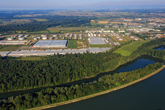 Vue aérienne de Interpneu Handelsgesellschaft mbH - Centre logistique des pneus et Syncreon Deutschland GmbH - Branche Speyer à Speyer dans le département Rhénanie-Palatinat, Allemagne