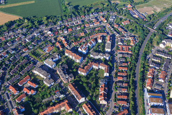 Vue aérienne de Quartier Im Vogelsang au-delà de la B39 à Speyer dans le département Rhénanie-Palatinat, Allemagne