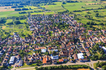 Vue aérienne de Bahnhofstraße x Hauptstr à Steinfeld dans le département Rhénanie-Palatinat, Allemagne