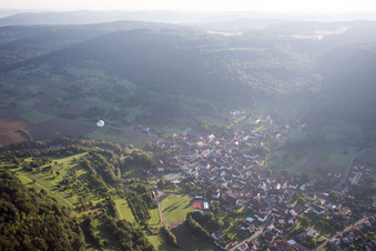 Vue aérienne de Leutenbach dans le département Bavière, Allemagne