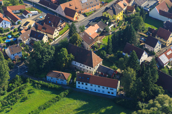 Vue aérienne de Wallenrodstr à le quartier Frauenaurach in Erlangen dans le département Bavière, Allemagne