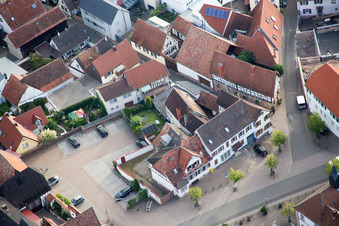 Quartier Billigheim in Billigheim-Ingenheim dans le département Rhénanie-Palatinat, Allemagne vue du ciel
