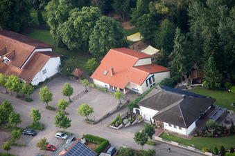 Quartier Billigheim in Billigheim-Ingenheim dans le département Rhénanie-Palatinat, Allemagne d'un drone