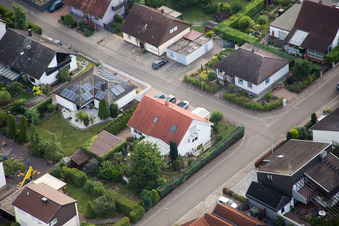 Maxburgstr à le quartier Billigheim in Billigheim-Ingenheim dans le département Rhénanie-Palatinat, Allemagne vu d'un drone