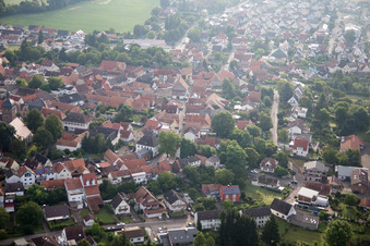Vue d'oiseau de Quartier Billigheim in Billigheim-Ingenheim dans le département Rhénanie-Palatinat, Allemagne