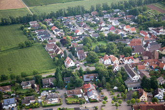 Quartier Billigheim in Billigheim-Ingenheim dans le département Rhénanie-Palatinat, Allemagne vue du ciel