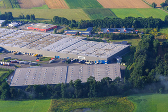 Vue aérienne de Groupe logistique ZUFALL - Filiale Kandel et Groupe STS à le quartier Minderslachen in Kandel dans le département Rhénanie-Palatinat, Allemagne