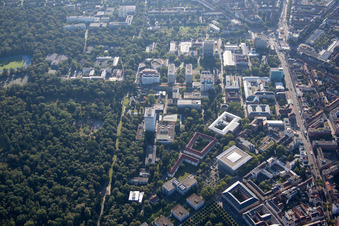 Vue oblique de KIT Engesserstr à le quartier Innenstadt-Ost in Karlsruhe dans le département Bade-Wurtemberg, Allemagne
