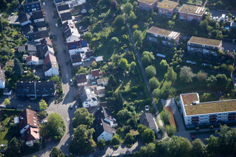 Enregistrement par drone de Quartier Hohenwettersbach in Karlsruhe dans le département Bade-Wurtemberg, Allemagne
