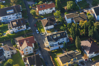 Hellenstr à le quartier Wolfartsweier in Karlsruhe dans le département Bade-Wurtemberg, Allemagne d'en haut