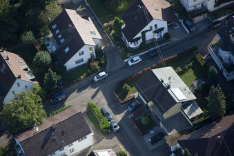 Photographie aérienne de Hellenstrasse à le quartier Wolfartsweier in Karlsruhe dans le département Bade-Wurtemberg, Allemagne