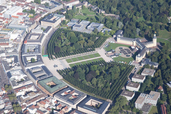 Vue aérienne de Cercle à le quartier Innenstadt-West in Karlsruhe dans le département Bade-Wurtemberg, Allemagne