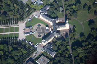 Vue aérienne de Place du Château à le quartier Innenstadt-West in Karlsruhe dans le département Bade-Wurtemberg, Allemagne
