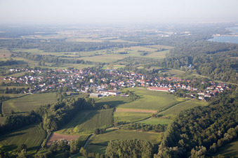 Vue aérienne de Quartier Helmlingen in Rheinau dans le département Bade-Wurtemberg, Allemagne