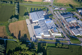 Vue aérienne de Complexe immobilier et terrain du centre logistique du groupe ZIMMER à le quartier Freistett in Rheinau dans le département Bade-Wurtemberg, Allemagne