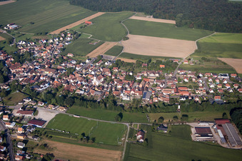 Vue oblique de Champs agricoles et terres agricoles à Herbsheim dans le département Bas Rhin, France