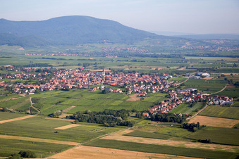 Vue aérienne de Epfig dans le département Bas Rhin, France