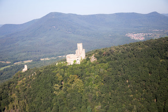 Vue aérienne de Scherwiller dans le département Bas Rhin, France