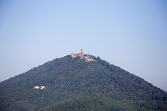Vue aérienne de Haut-Koenigsbourg à Orschwiller dans le département Bas Rhin, France