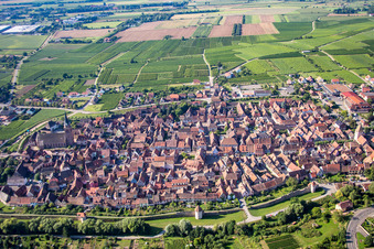 Vue aérienne de Bergheim dans le département Haut-Rhin, France
