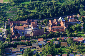 Photographie aérienne de Monastère Maulbronn Patrimoine mondial de l'UNESCO à Maulbronn dans le département Bade-Wurtemberg, Allemagne