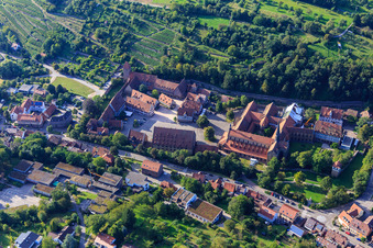 Monastère Maulbronn Patrimoine mondial de l'UNESCO à Maulbronn dans le département Bade-Wurtemberg, Allemagne hors des airs