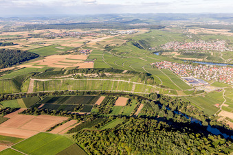 Vue aérienne de Les rives de l'Enz à Löchgau dans le département Bade-Wurtemberg, Allemagne