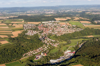 Vue aérienne de Champs agricoles et terres agricoles à Kirchberg an der Murr dans le département Bade-Wurtemberg, Allemagne