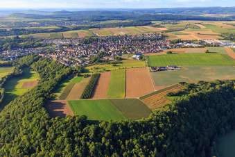 Vue aérienne de Vue du village depuis le sud à Kirchberg an der Murr dans le département Bade-Wurtemberg, Allemagne